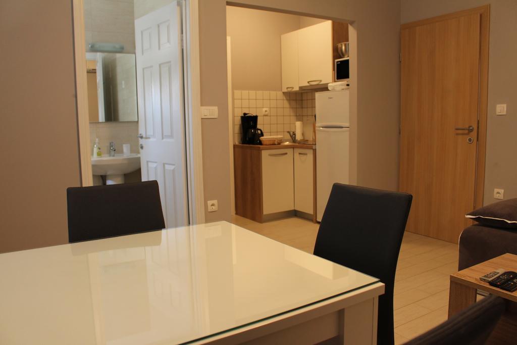Beachside Apartments Znjan Split Habitación foto